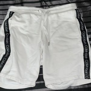 MENS CALVIN KLEIN MEDIUM SHORTS